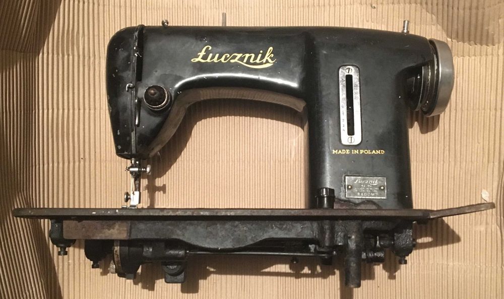 Maszyna do szycia Łucznik zabytek