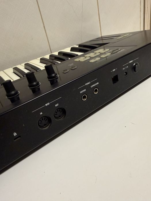 Native instruments Komplete Kontrol s49 mk1