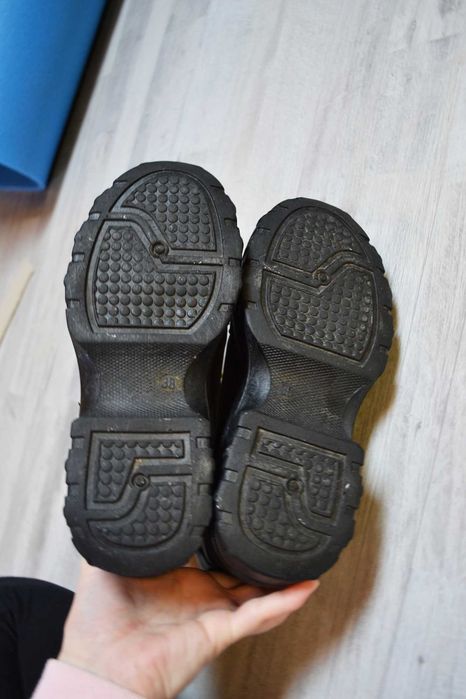 Czarne Botki Trapery na wysokiej podeszwie 38 House buty