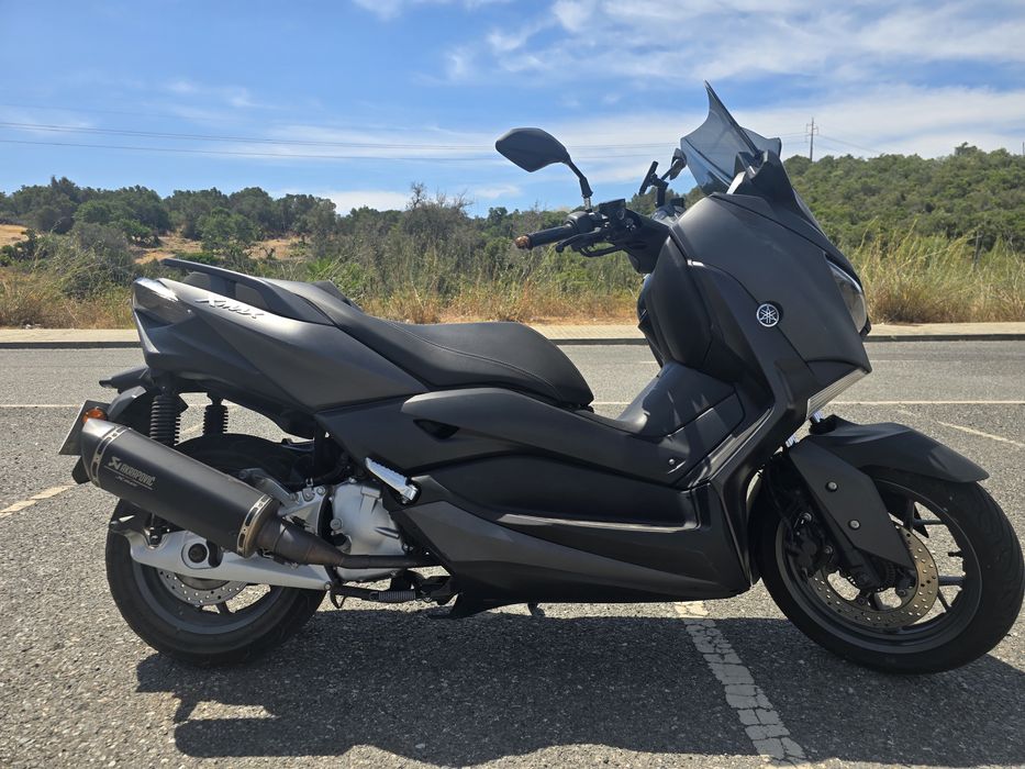 Yamaha X-Max 125
