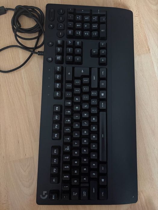 Klawiatura logitech G213