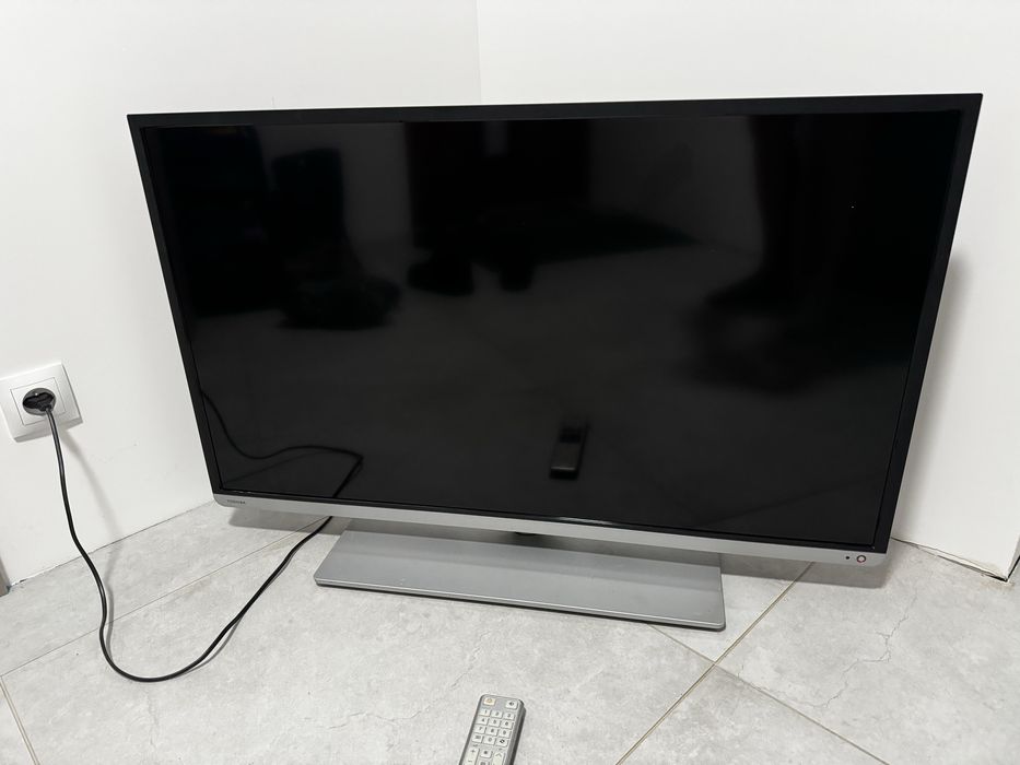 Telewizor toshiba 40 cali