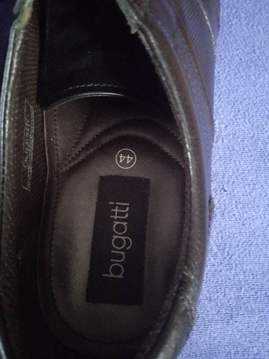 Чоловічі шкіряні туфлі bugatti 44розмір