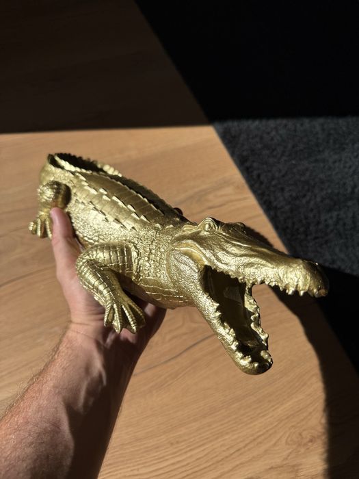Crocodilo Dourado Estátua Decoração