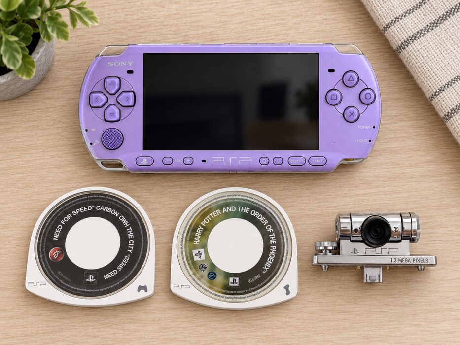 PSP 3000 Hannah Montana Lilac Purple + Câmara + 2 Jogos Retro