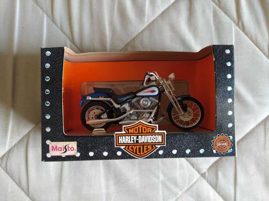 Lote de 2 Motas Harley Davidson (Maisto)