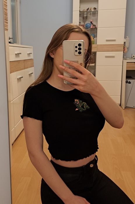 czarny crop top shein