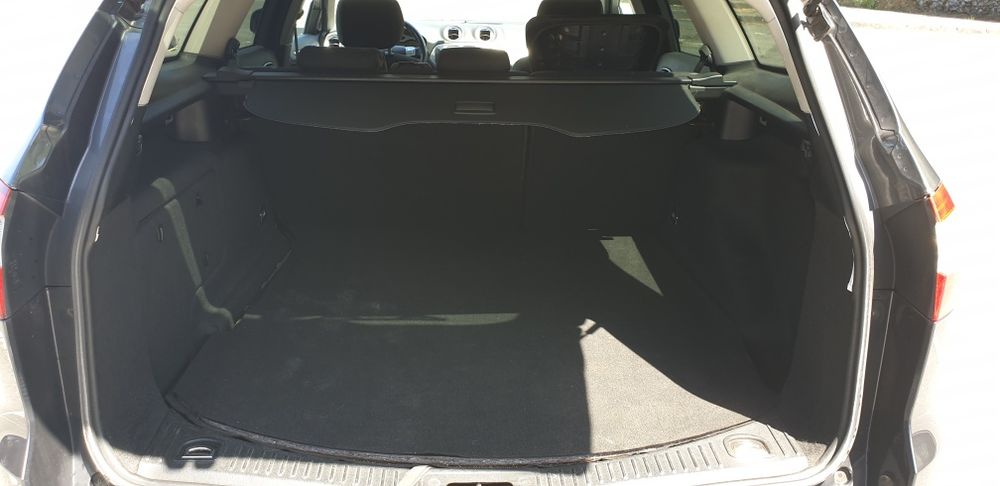 Vendo Ford Mondeo 1.8 duratorq