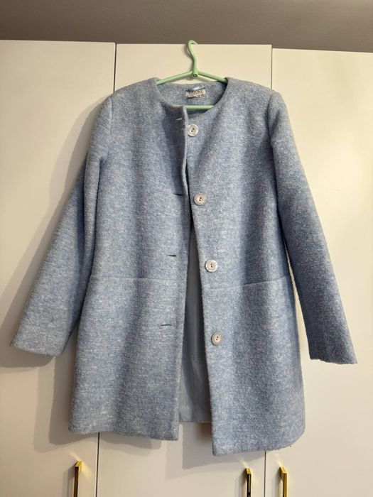 Wiosenny płaszczyk baby blue niebieski