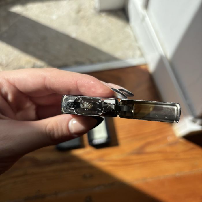 Zippo lighter, cintento