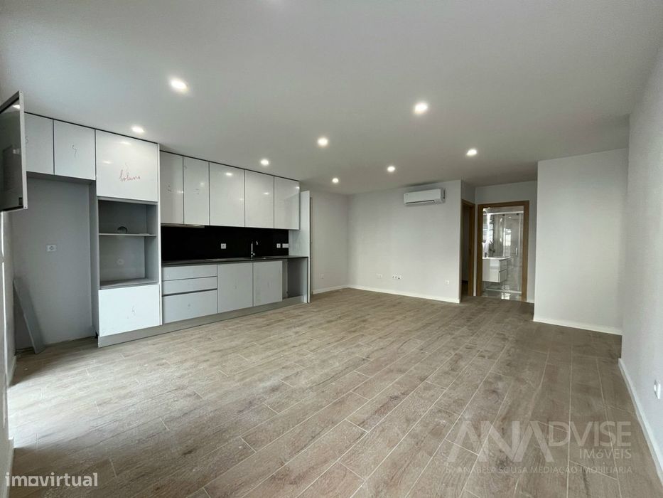 Apartamento T1+1 Venda em Cavernães,Viseu