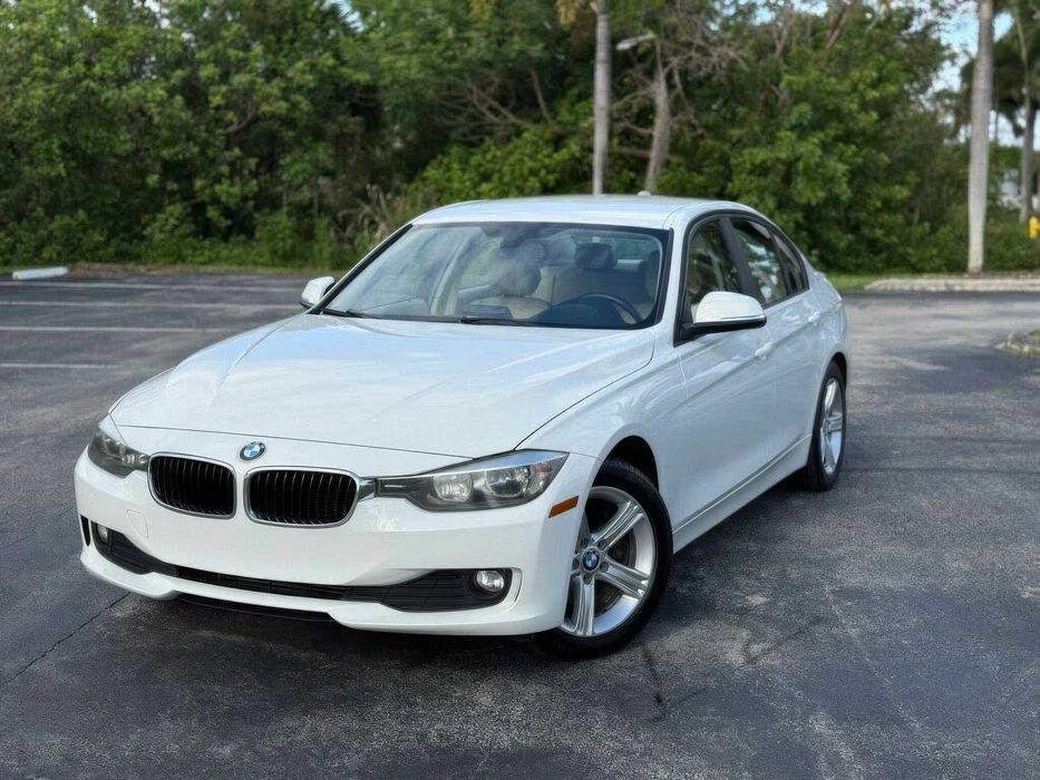 BMW 320I      2015