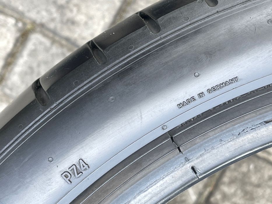 275/35 R19 100Y Pirelli P Zero PZ4