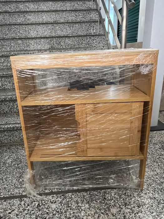 Móvel baixo para lavatório madeira