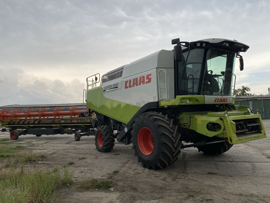 Зернозбиральний комбайн CLAAS lexion 580
