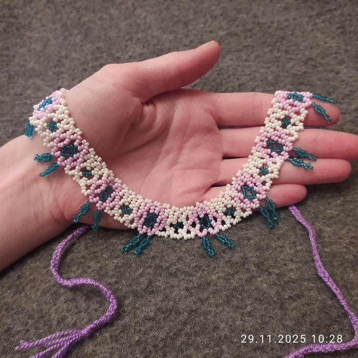 Силянка (кольє) квіткова з зав`язками в наявності