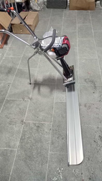 Zagęszczarka rewersyjna Nowa 125kg /270kg