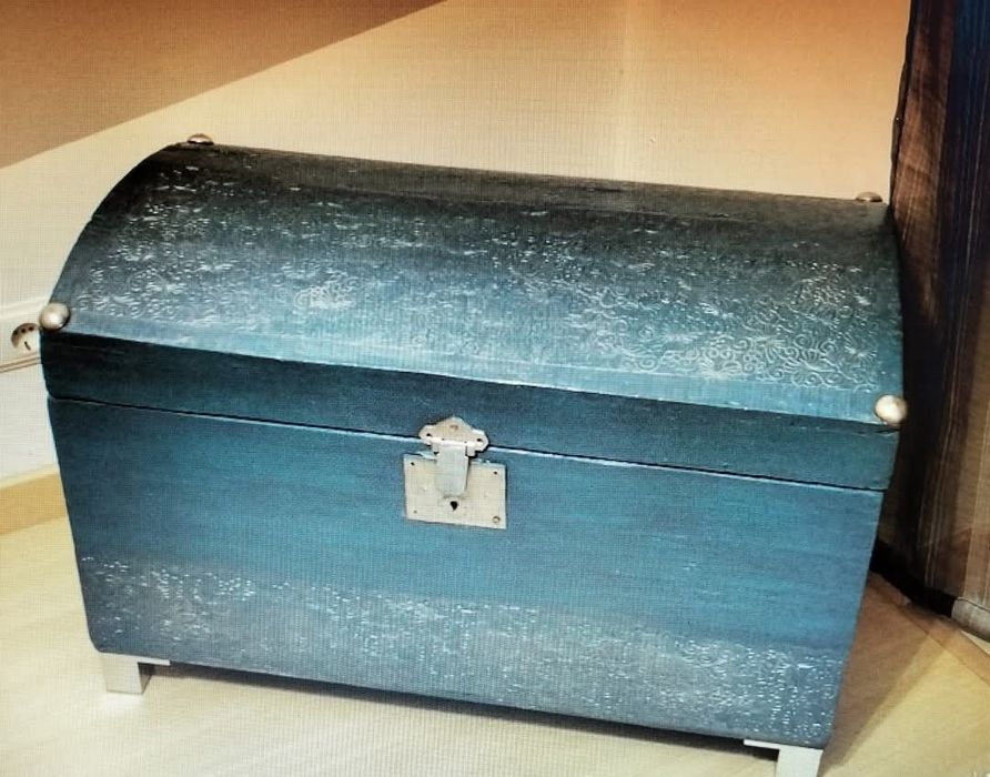 Baú antigo restaurado