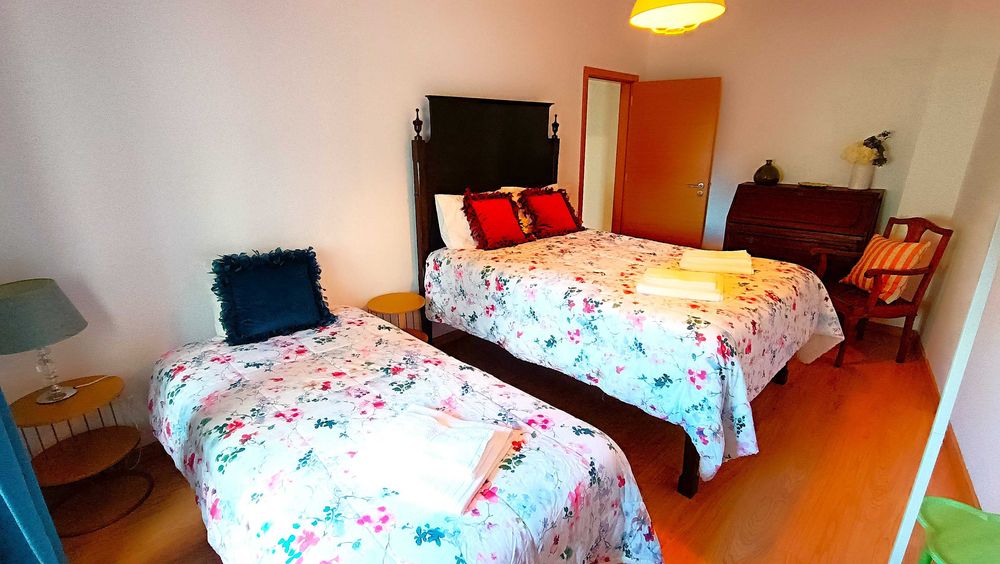 APARTAMENTO EQUIPADO NO CENTRO DO FUNDÃO