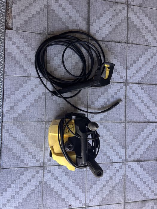 Máquina de Alta Pressão Kärcher K4 Compact – 130 Bar