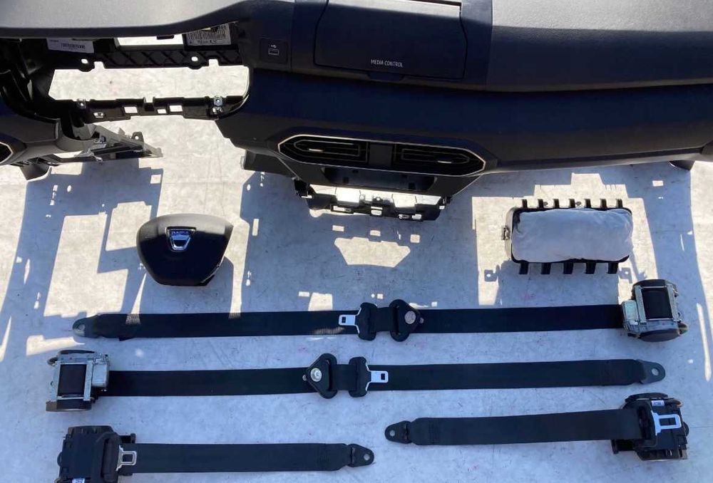 Dacia Sandero tablier airbags cintos kit completo