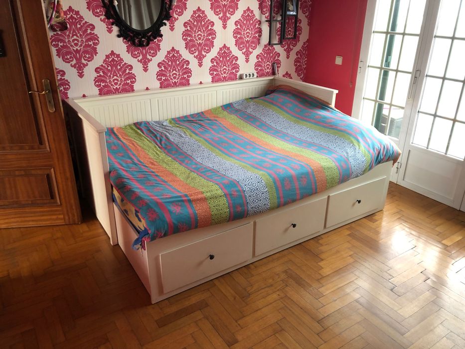 Cama de casal dupla praticamente nova