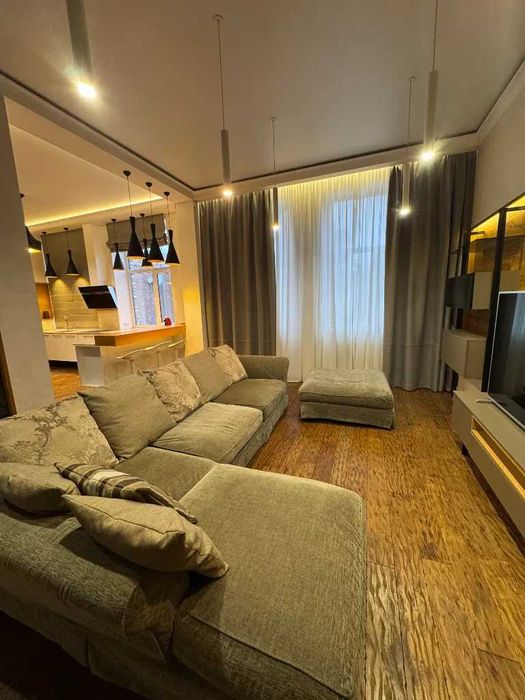 Продам 3х кімнатну квартиру 98 м2 ЖК Loft Клубный дом Центр Парк