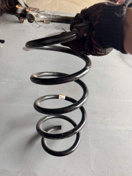 Пружини передні VW Volkswagen Crafter Man TGE 2N0411105CB