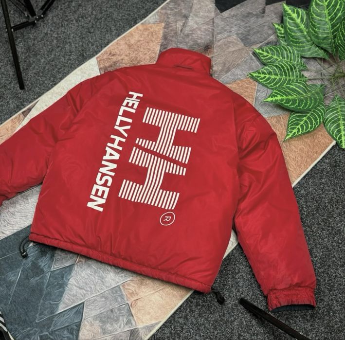 Пуховик Helly Hansen двухсторонний размер Xs