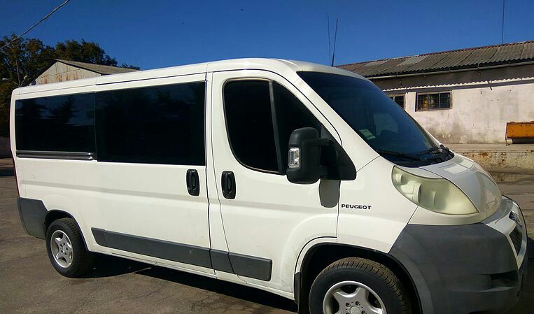 Стекло правое боковое Peugeot Boxer Пежо Боксер