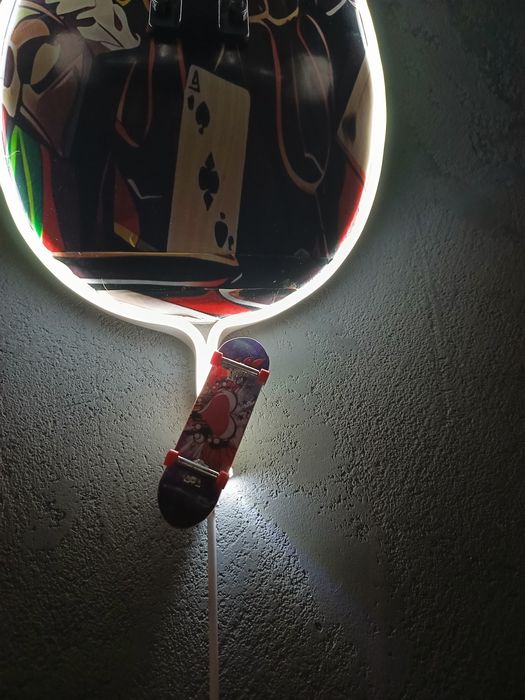 Deska LED, idealna do pubu, do pokoju nastolatka