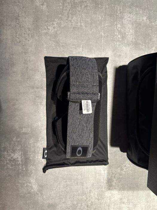 Oakley Fall Line gogle narciarskie snowboardowe