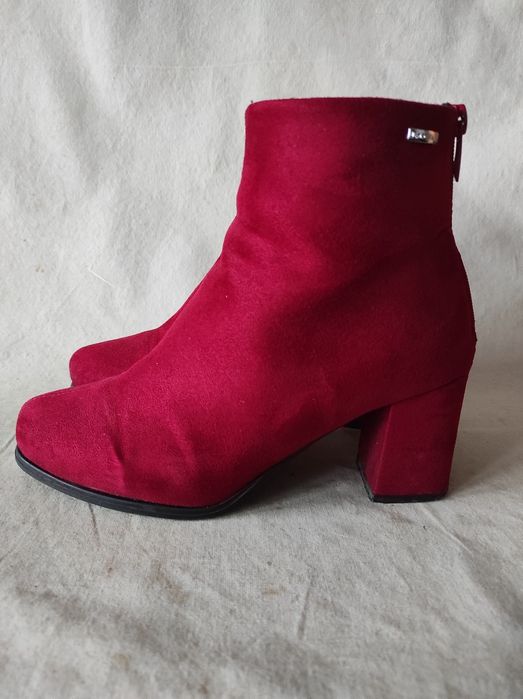 Czerwone botki na słupku Jenny  Fairy nr 38