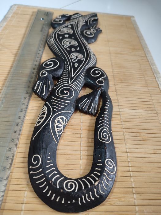 Escultura Osga Madeira Tribal