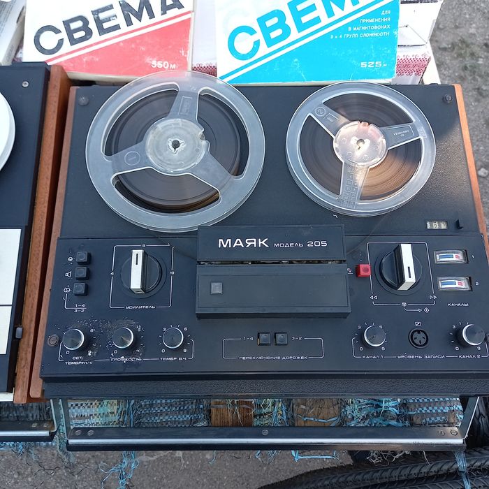 Магнитофон Маяк  205
