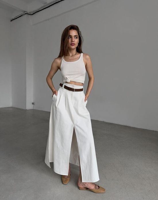 Джинсова спідниця міді з розрізами