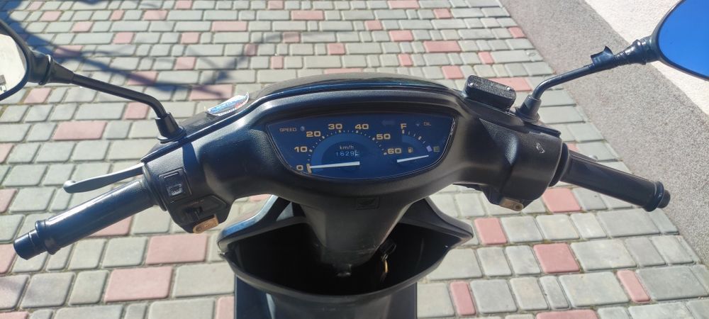 Мопед Honda Dio 28