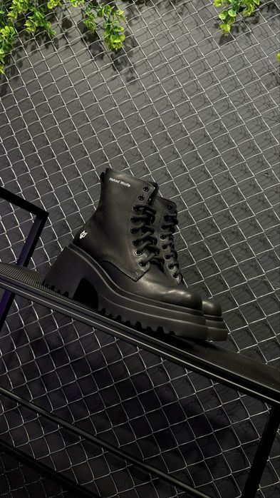 Трендові чоботи, черевики Naked Wolfe / кожаные сапоги, ботинки