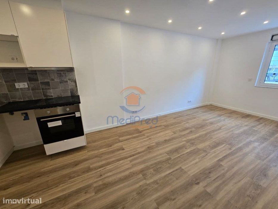 Apartamento T2 Remodelado | Quinta do Mendes, Odivelas — Odivelas, Lisboa