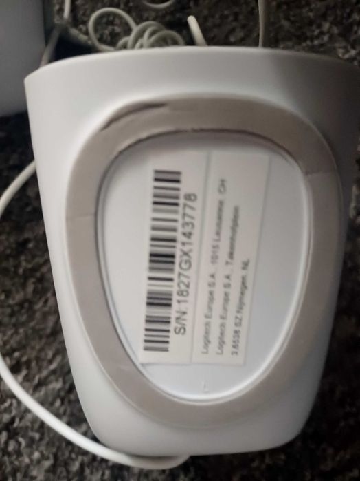 Białe głośniki Logitech – sprawne