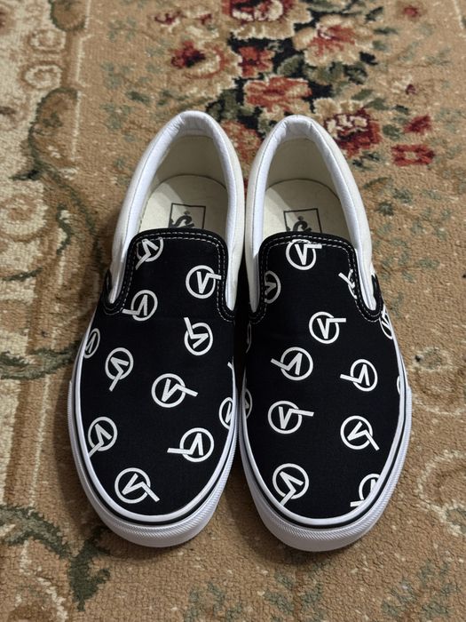 НОВІ!!! Vans Classic Slip-On Circle-V