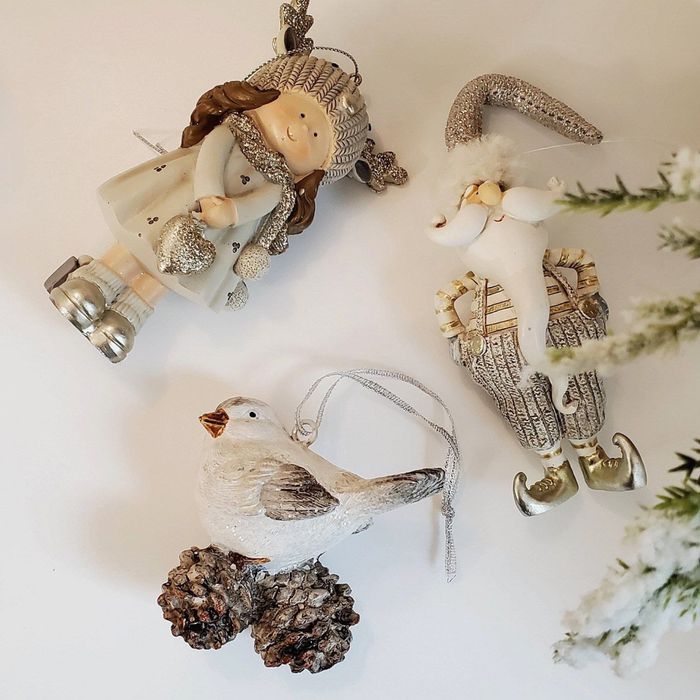 Новорічні іграшки