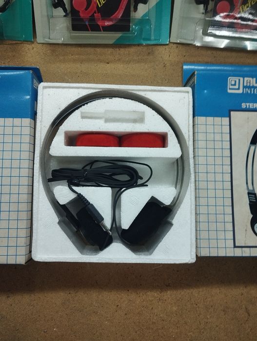 Lote de 20 + 15 headphones