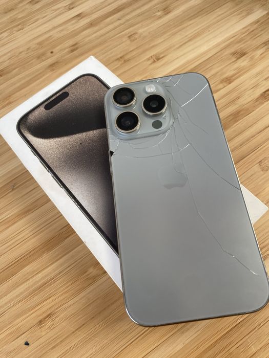 IPhone 15 pro tytan naturalny (CZYTAJ OPIS!)