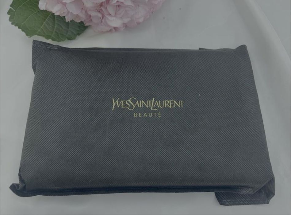 Оксамитова косметичка ysl