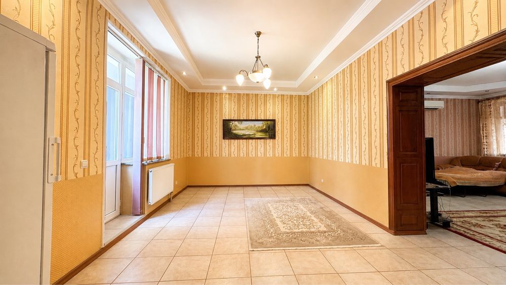 Елітний будинок 300 м² у центрі Полтави, паркова зона. №7326