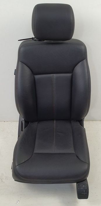 FOTEL PRAWY PRZÓD GRZANY MERCEDES GL X164 EUROPA