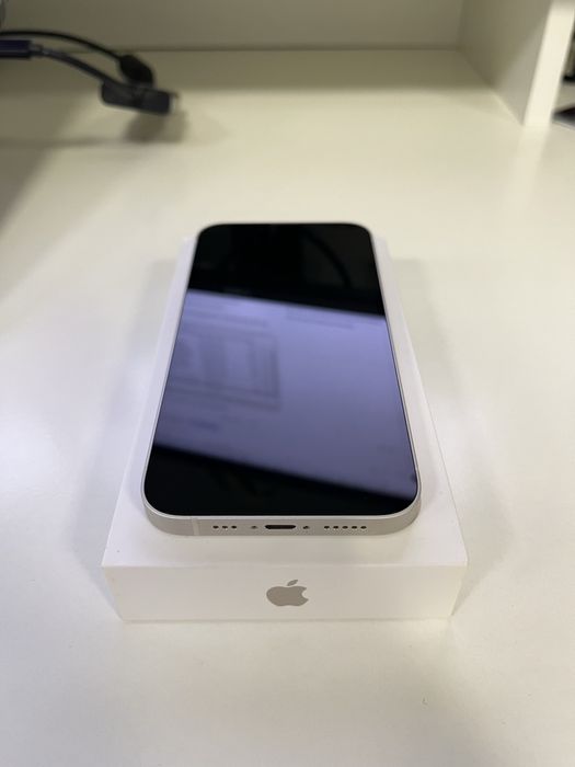 iPhone 13 128GB Starlight - Ідеальний стан, Нова батарея (100%)