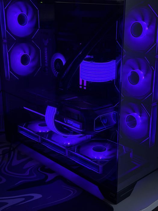 Vendo pc gaming R7 9800x3D com Rtx 5080