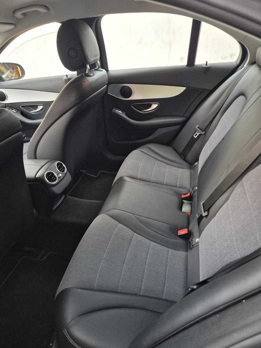 Mercedes Benz- C 180D, Avantgarde, Automático — photo 5